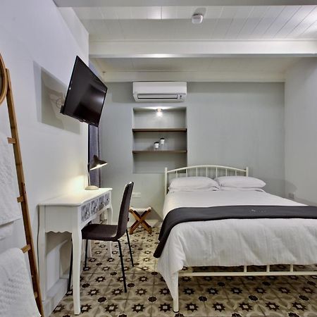 Chateau La Vallette - St. Elmo Suite Валетта Экстерьер фото